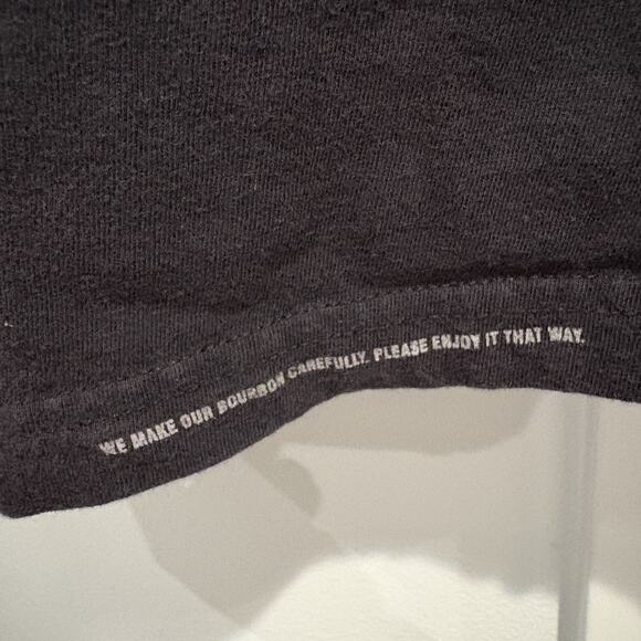 Maker’s Mark Shirt Mens Large Black Whiskey Bourbon Graphic Tee Canvas Bottle - Picture 7 of 11